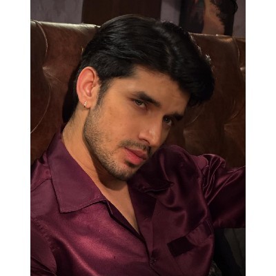 सुनिध सोहमे "सुनी 🦢✨"