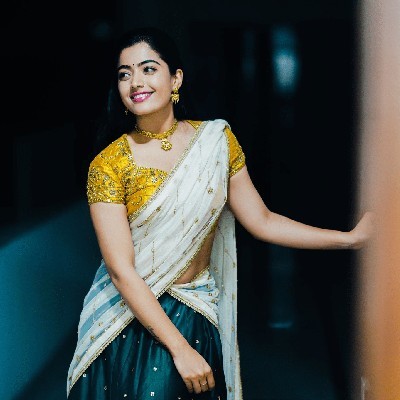 നിശാ ഗന്ധി "രാത്രിയെ പ്രണയിച്ചവൾ"