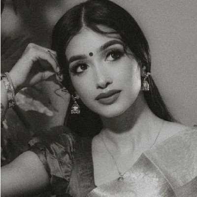 নাঈমা হোসেন রোদসী "-রৌদ্রময়ী"
