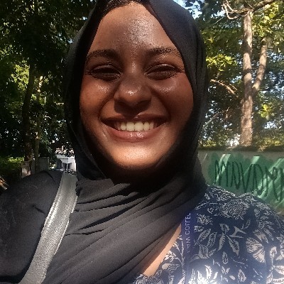 Ayisha Hibah "നീലി💙"