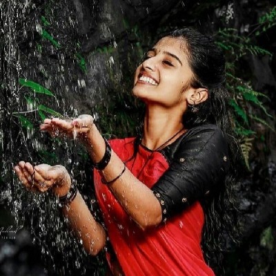 ❤️ᵃʳʸᵃ⚡️തുമ്പിപെണ്ണ് ✨️❤️