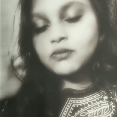 ✍️ইশু_🤍 (বৃষ্টি কন্যা)