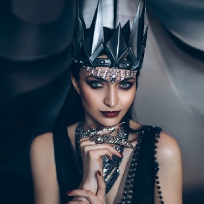 Evil queen Era "Dora ....."