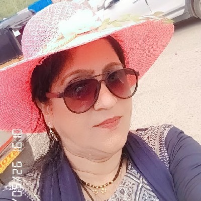 जेनिस जमीला खान Khan "जेनिस"