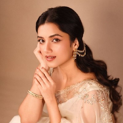 പല്ലവി 🌸