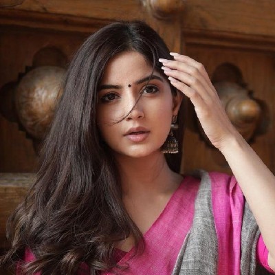 സാക്ഷി 🪄🖤