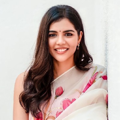 നിലാവ് 🌛 ✨️ഇരുട്ടിനെ പ്രേണയിച്ചവൾ ♥️ "സഖി ❣️"
