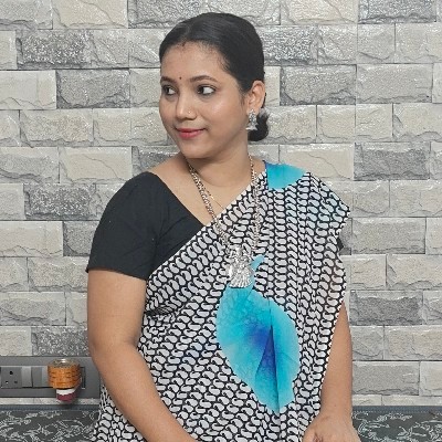 Minakshi Bhanushali "Pravyakshi"