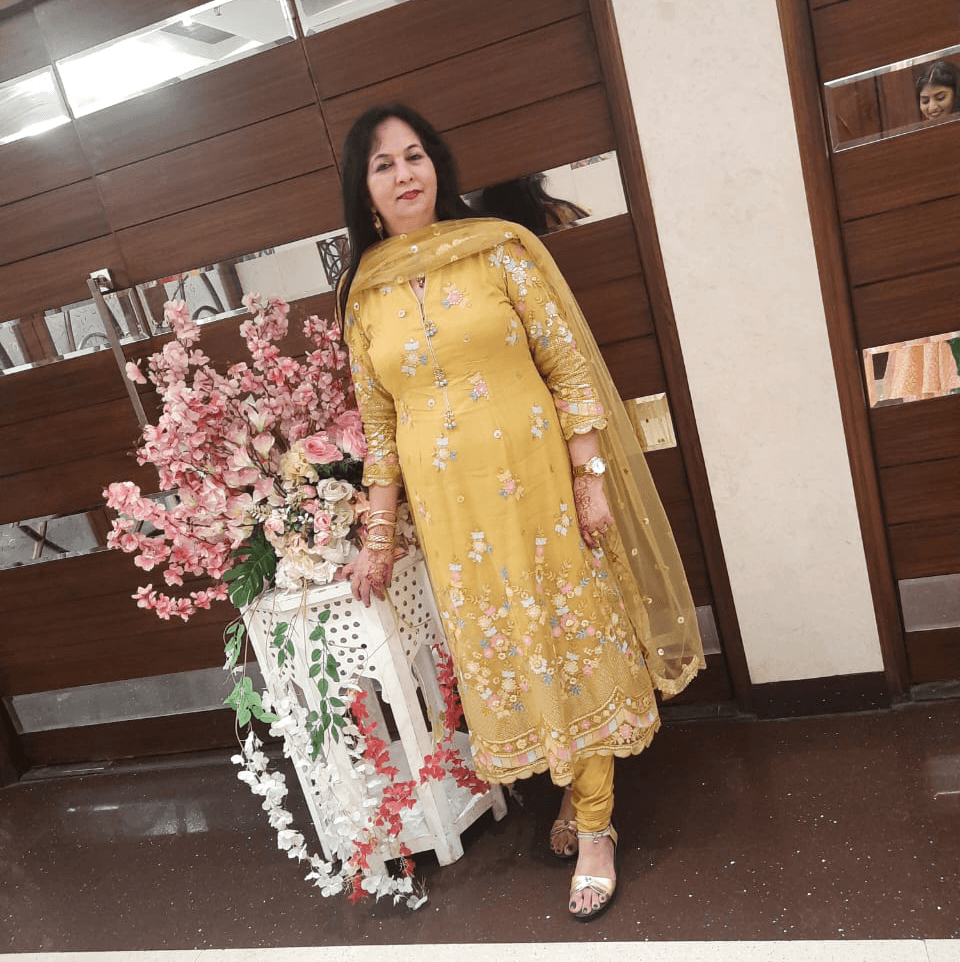 Lovely Shahi 🇨🇦 🇮🇳
