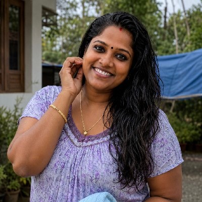 Niharika R "നിഹാരിക"
