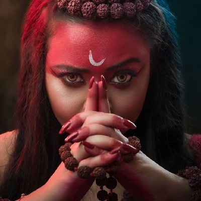 Divya Singh "MoKsH"