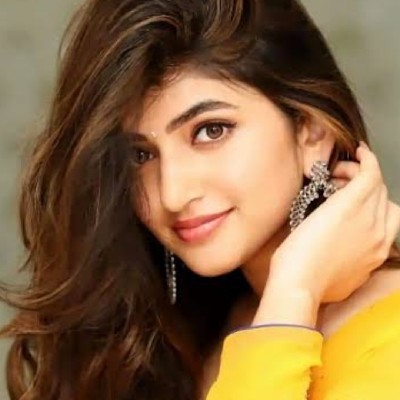 BHAVINI KRISHNA "𝓝𝓮𝓮𝓵𝓲....🍒🍒"