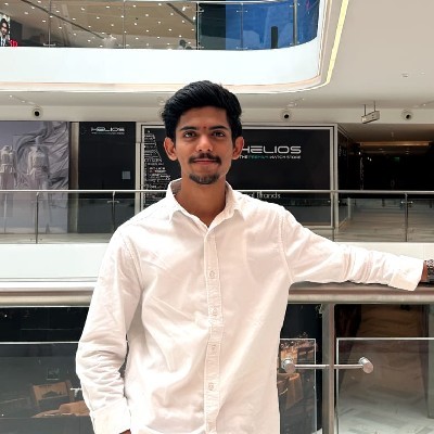 यश खेडेकर "Yash"