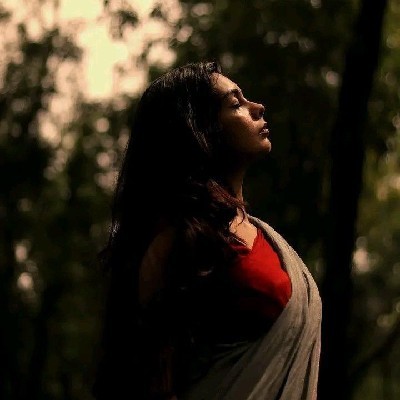 Ruhi Biswas "রিমঝিম"
