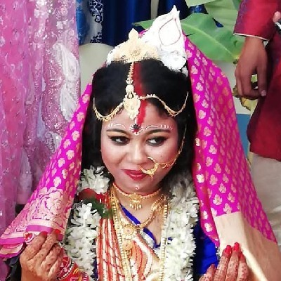 দেবলীনা নিয়োগী চন্দ "খুশি"