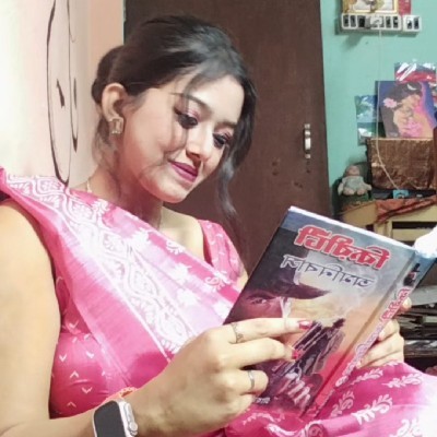 তৃষ্ণার্ত জরাজীর্ণ বুকে ভালোবাসার আরেক নাম তিয়াসা চৌধুরী