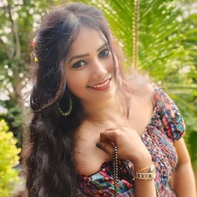 Silver_Shine✨ {｡⁠◕Aaru◕⁠｡}