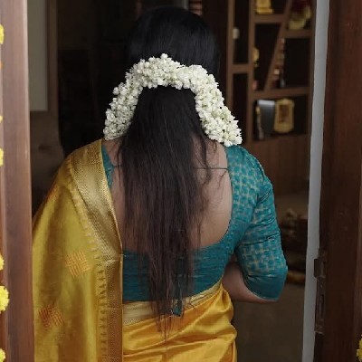 Nightingale varsha🌹🩵💝