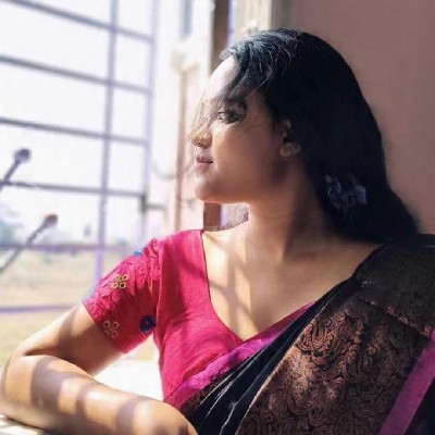Sneha "তুলি 🌻"