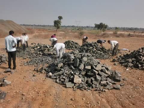 खडी फोडणारा सखाराम