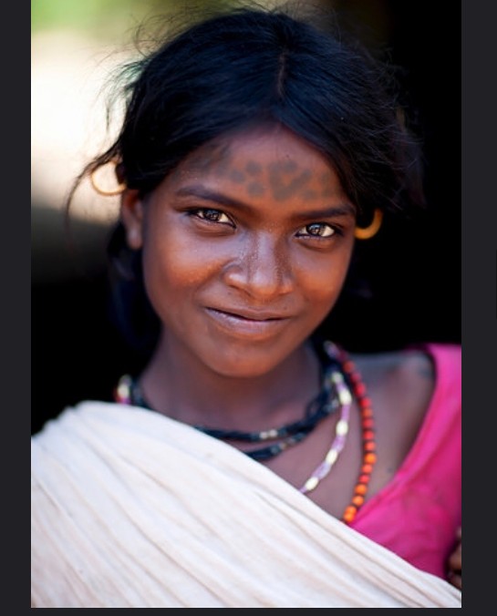 एक आदिवासी युवती