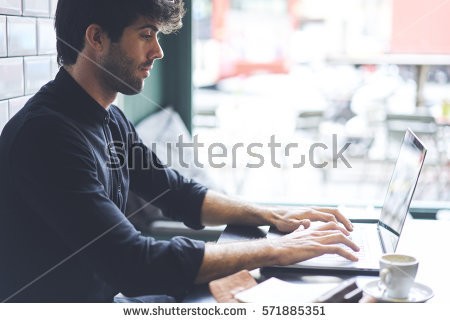 ರಚಯತ್ರಿ