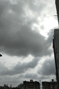 आधी कहानी