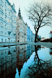 ये न जाने कहाँ मैं किधर आ गया