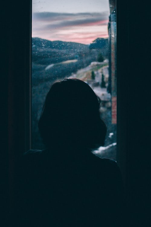 نادان لڑکی