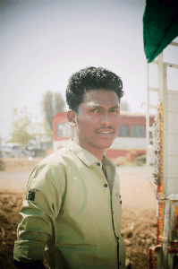 एक मजनु आधुरी प्रेम कहानी आजुक बाकी आहे,,,,,,,,,,