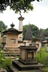 'गोरा कब्रिस्तान'