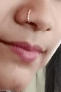 ಮೂಗುತಿ ಸುಂದರಿ
