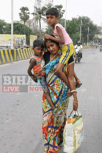 स्वामी तिन्ही जगाचा आई विना भिकारी