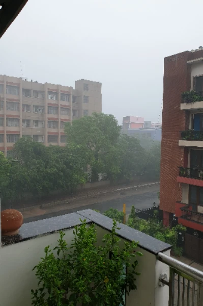 ಮಳೆಯೊಂದು, ರಾಗ ನೂರೊಂದು
