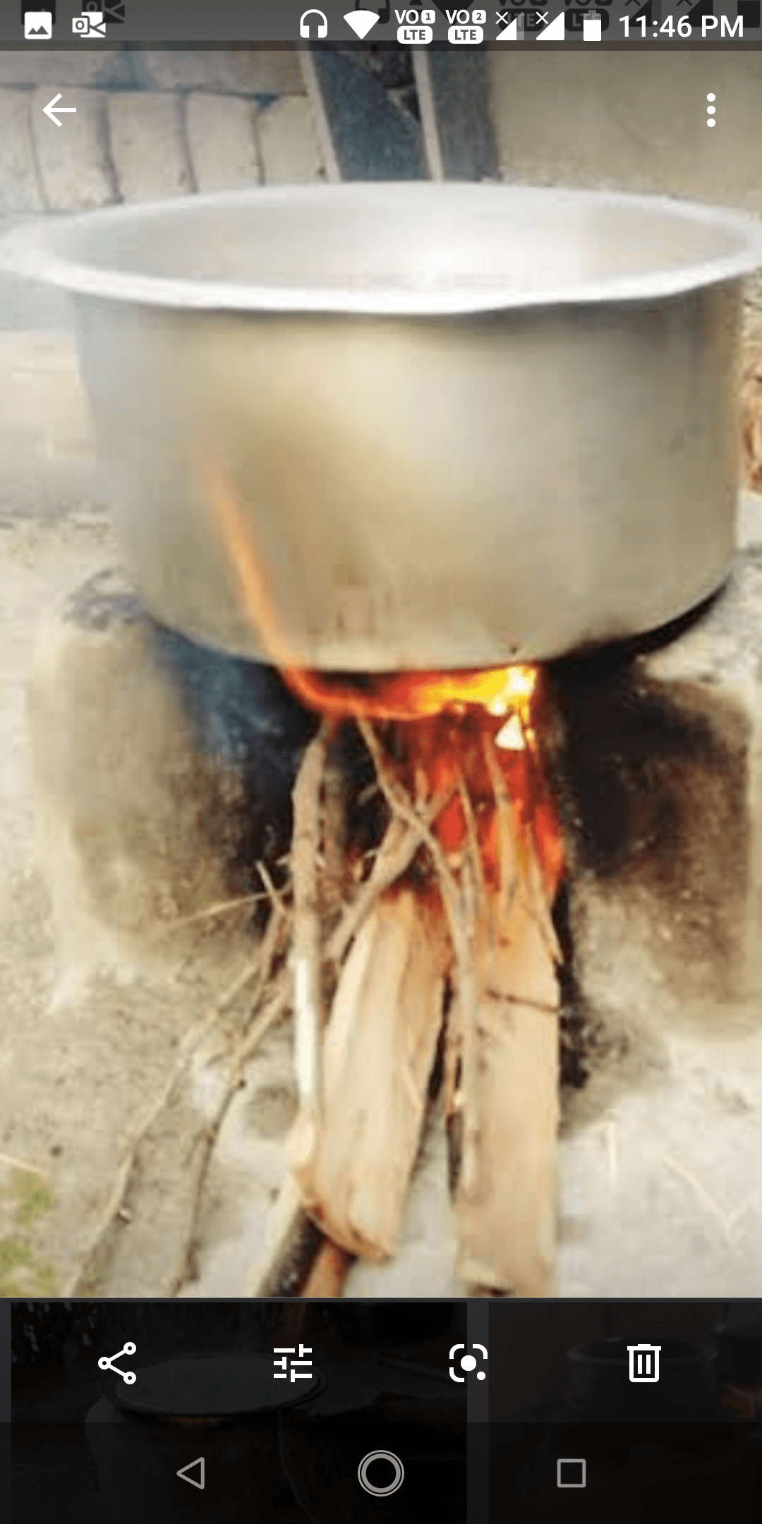 घरोघरी मातीच्या चुली