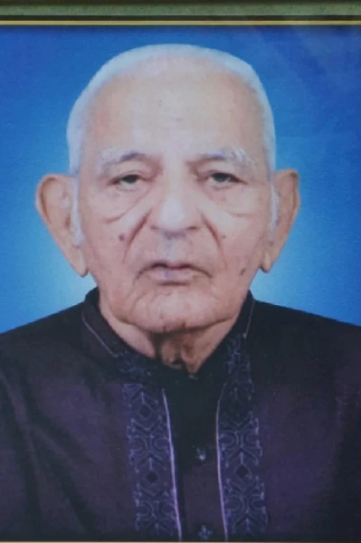 પ્રથમ પુણ્યતિથિ.