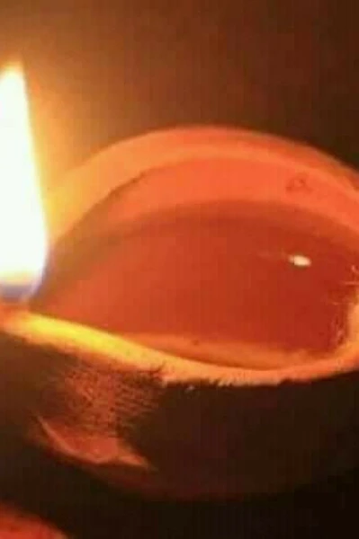 दीप तले अंधेरा