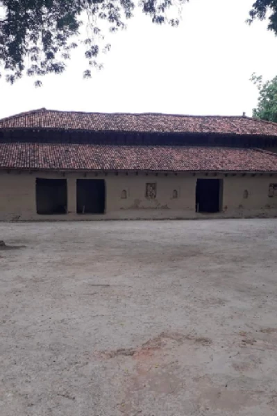 पुराने मकान में बसता घर