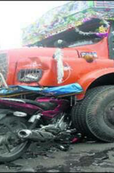 " తానొకటి తలిస్తే........ "