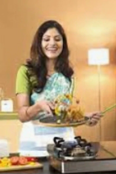 हाऊसवाइफ नहीं मैं होममेकर हुँ।
