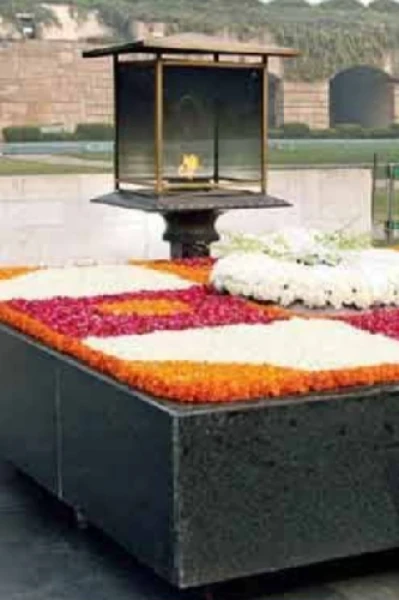 ఇరుగు సమాధులు