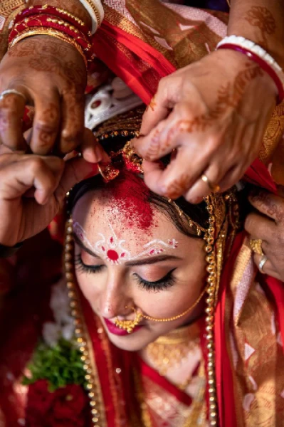 ভালোবাসার গল্পঃ অনুগল্পের ঝুলি
💘শুভ পরিণয়💘