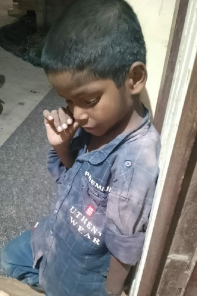 लकी - बिन मां का बच्चा