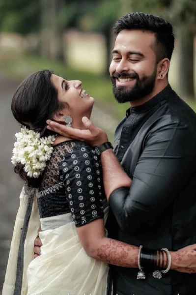 ರುದ್ರ ಮನೋಹರಿ ( ಹೋಲ್ಡ್ ನಲ್ಲಿದೆ)
