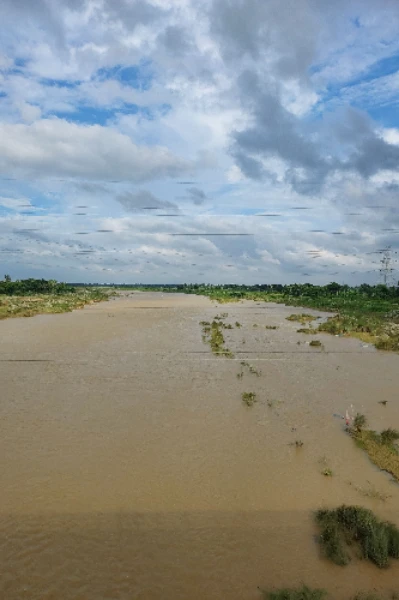 সেতার বাজে মনবনে