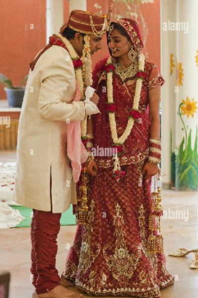 జీవిత పోరాటం చేసే..
ఆట బొమ్మలం.