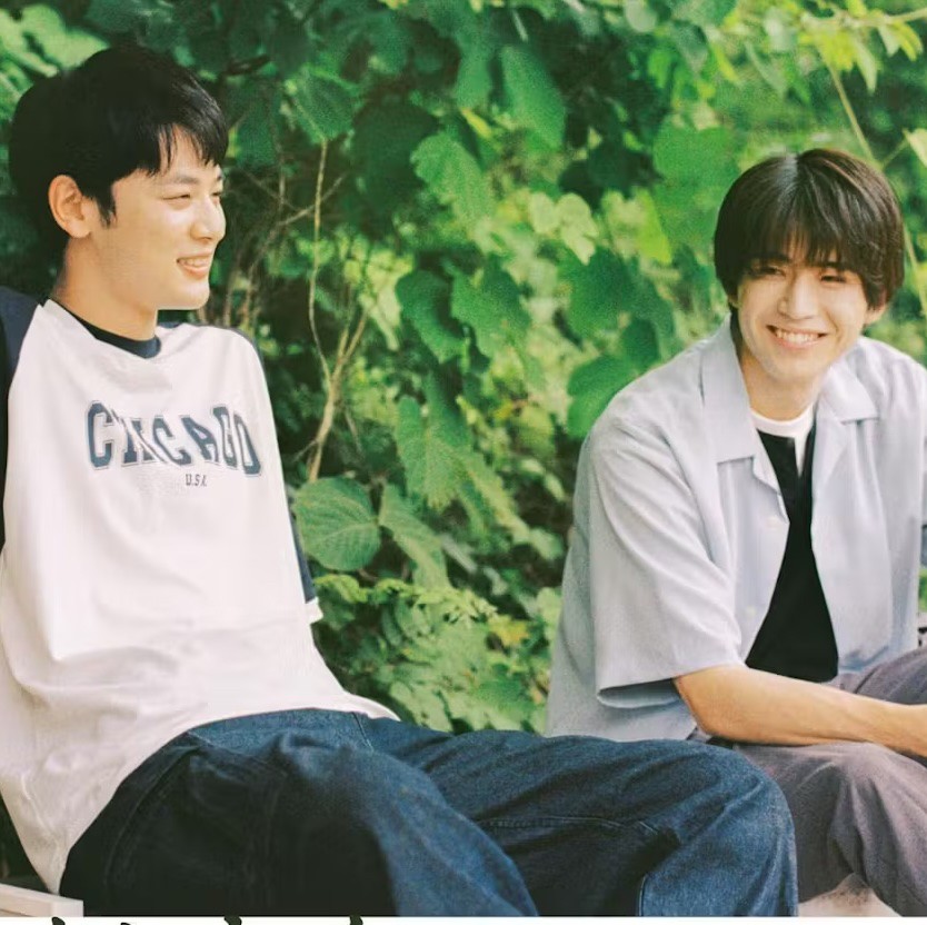 உன் குரலின் நிழல் (I hear the sunspot)