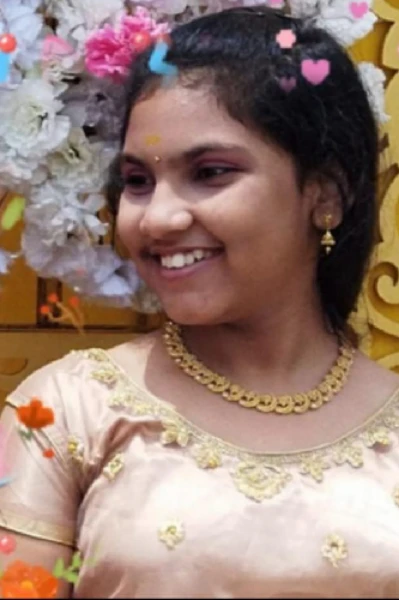 சிறந்த எழுத்தாளர் விருது 10 எனும் தலைப்பில் அம்மாவின் டையிரி பாகம் 1