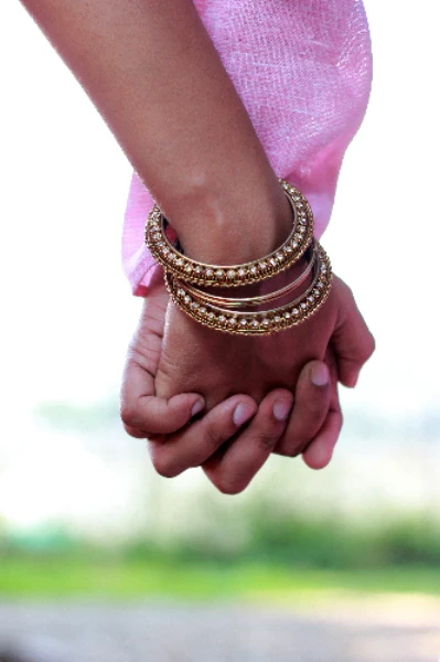 ఇంతలో ఎన్నెన్ని వింతలో...