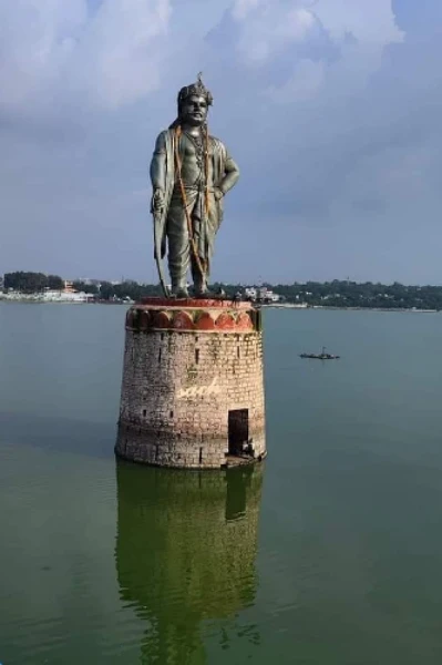 काहां राजा भोज कहा गंगू तेली